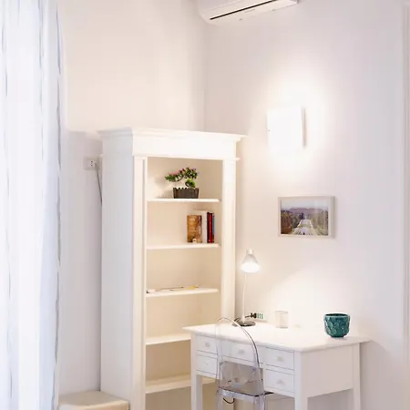 Gli Della Apartment